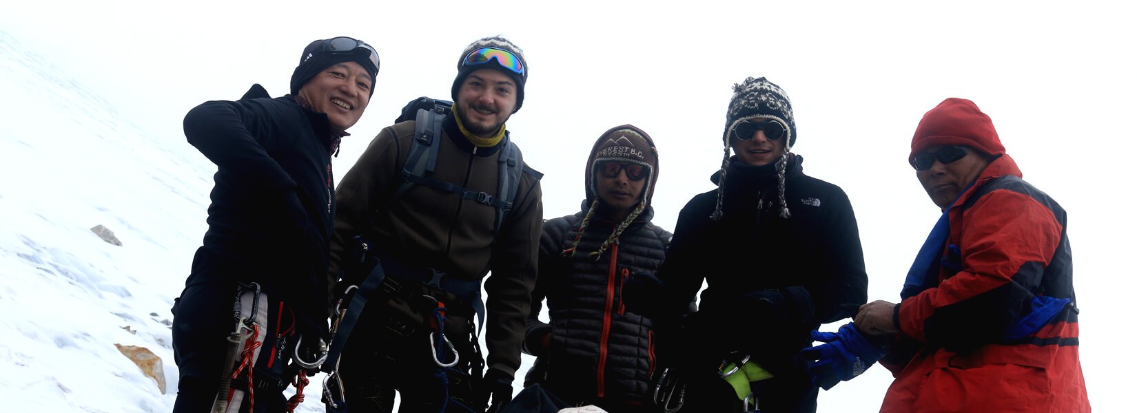 Peak Climbing in Nepal 2026/2027: Peaks, Permits, Costs & Tips